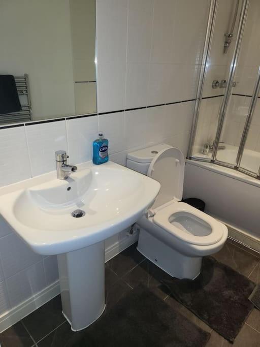 Awesome 1 Bedroom Apartment Manchester Ngoại thất bức ảnh